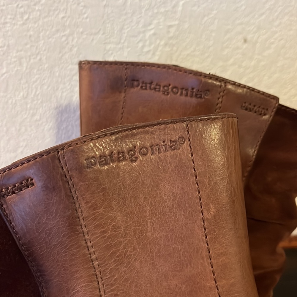 Patagonia Womens Leather and Suede Size 7 Boot - Picture 6 of 9